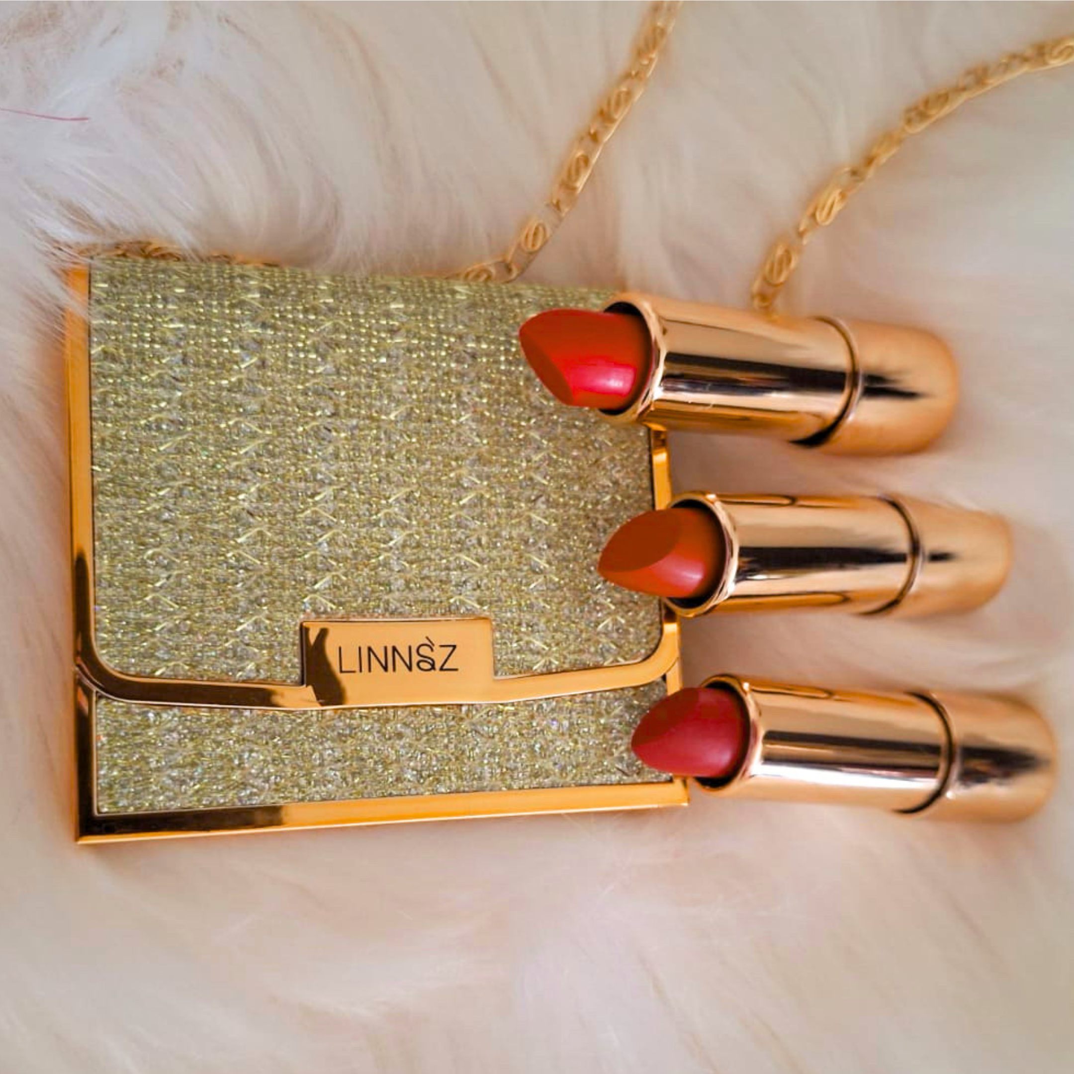 lestyledefysso.fr coffret sac glamour paillette et 3 rouges a lèvres maquillage femme tendance luxe